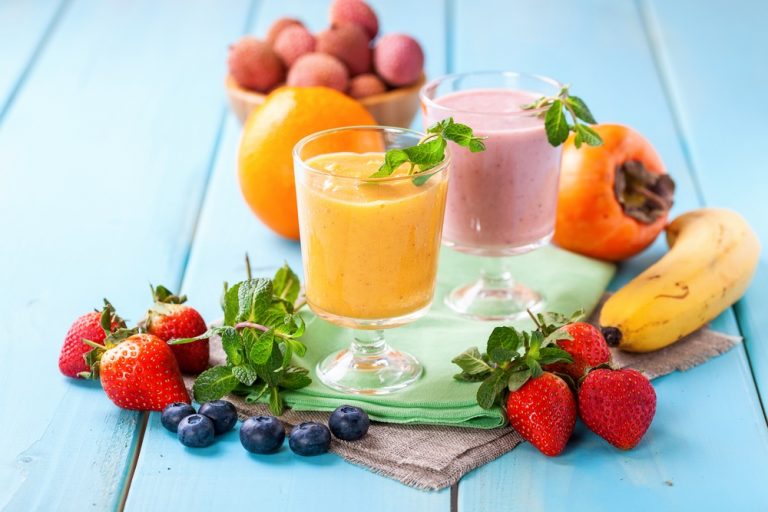 Fruit smoothies with different flavors