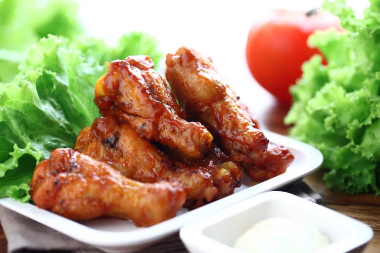several methods to reheating chicken wings